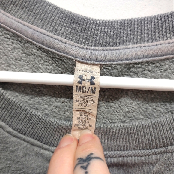 Women's Under armour sweatshirt size medium - Picture 3 of 3